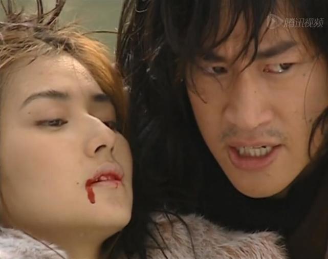 步惊云为埋葬紫凝击破隔世石,进入后陵之后,偶然发现了铁智所铸就的