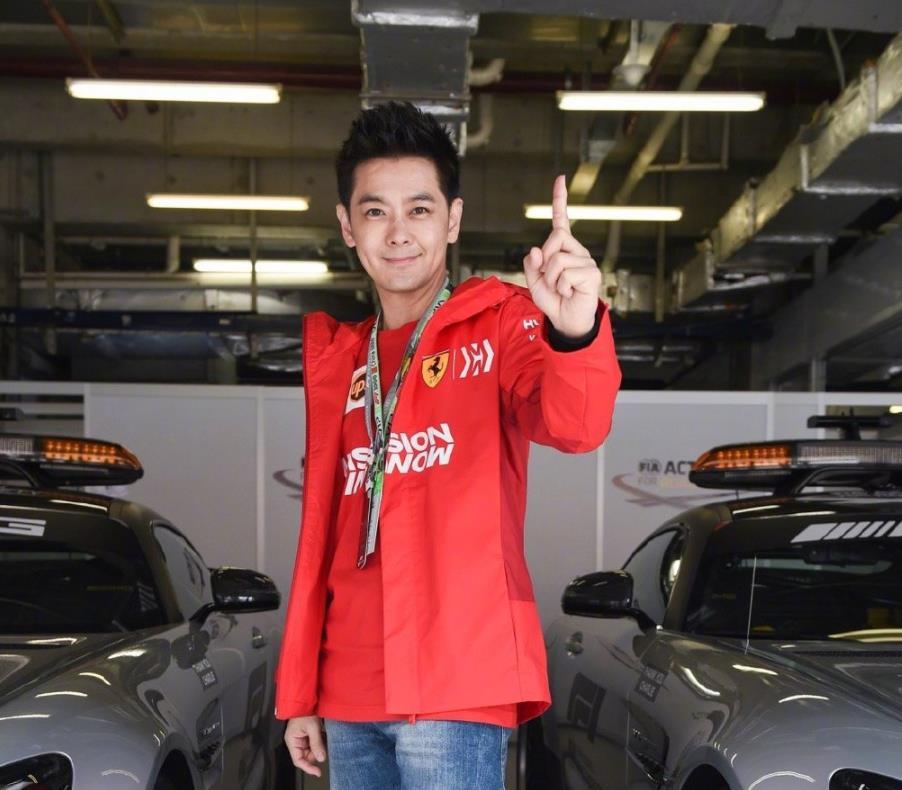 快手二驴展开lv活动,看到请来的嘉宾后,网友:请了4栋别墅吧