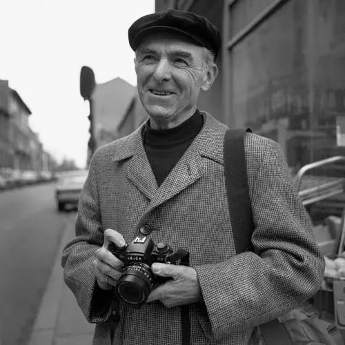 罗伯特·杜瓦诺(robert doisneau)