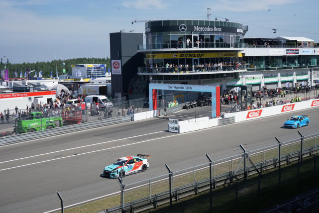 德国堪称全世界车迷都无比向往的地方,而位于德国的纽博格林赛道更是