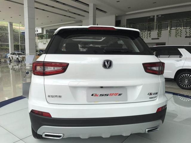 实拍长安cs55轻年版,年轻人会喜欢吗?