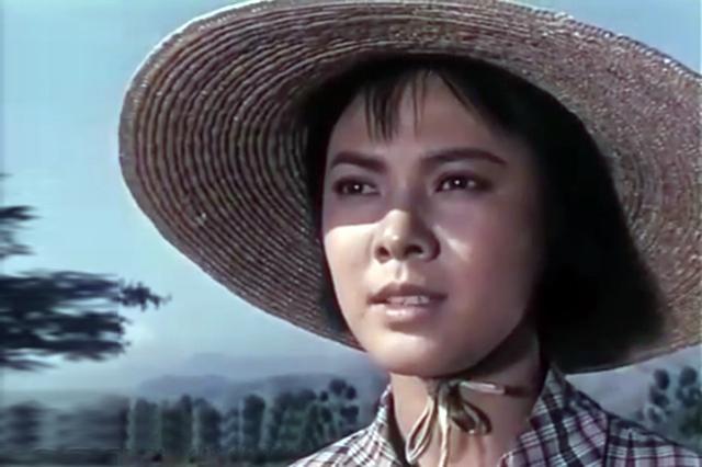 她的名字叫张明子.可是说起其中女主角焦淑红的扮演者呢?