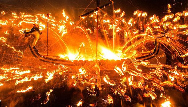 心理测试:凭直觉选出你最喜欢的一团火,测你的胜负欲有多强