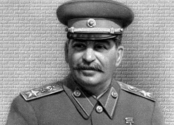 鲁本斯基当替身的任务到了1949年就结束了,逮捕的原因很可笑:说他破坏