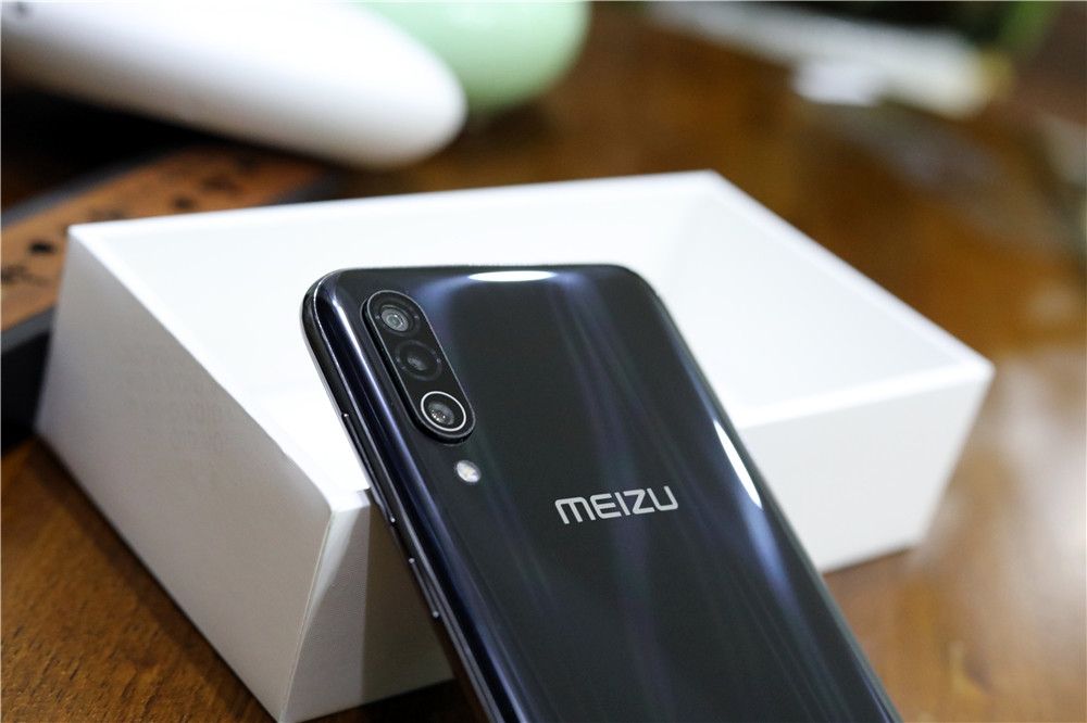 骁龙675 4800万 nfc跌至1399元,魅族良心出品!