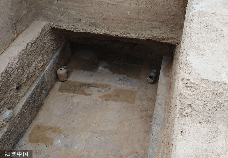 先后三次发现古墓,其中最后一次更是在百余个古墓中发现了多个砖券墓