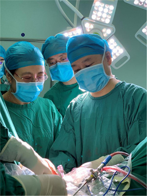 西安交通大学第二附属医院妇科成功完成首例V-notes手术