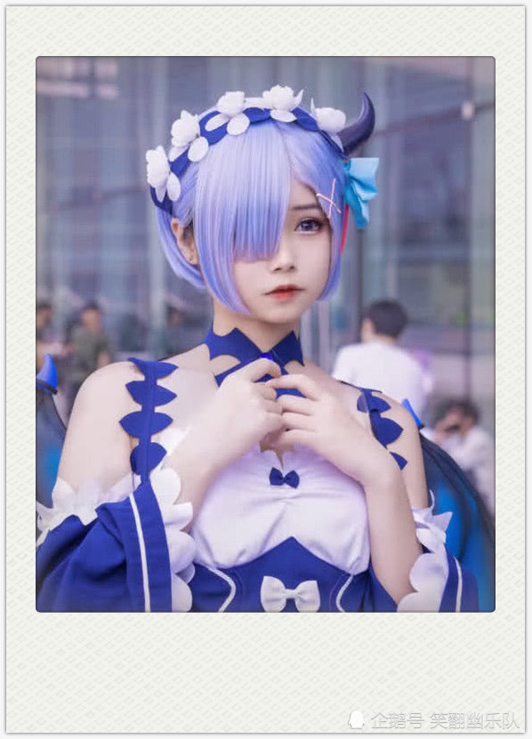 女装大佬cos蕾姆液体袜太抢眼网友果然还是这最好看