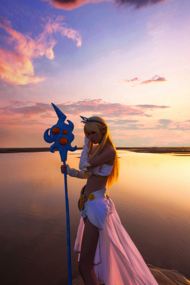 英雄联盟风女cos赏析