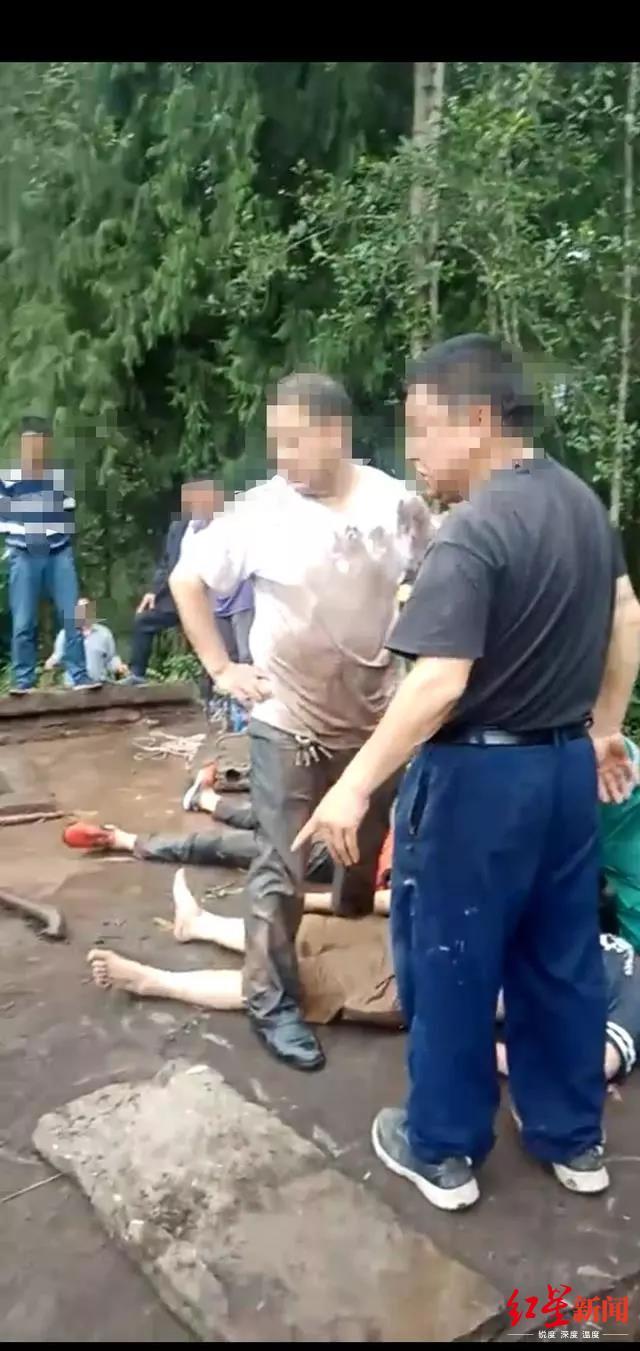 重庆石柱县7人修蓄水池遇难，村民：遇难者是邻居或亲戚