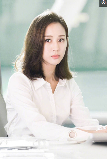 张钧宁这是过分,这哪里是37岁的女人,美到让人