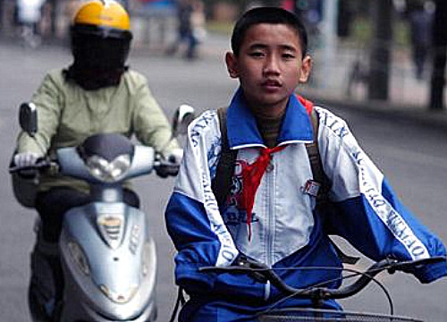 釜山行:躲避丧尸很难?小学生教你3招,让你轻松回家吹空调!