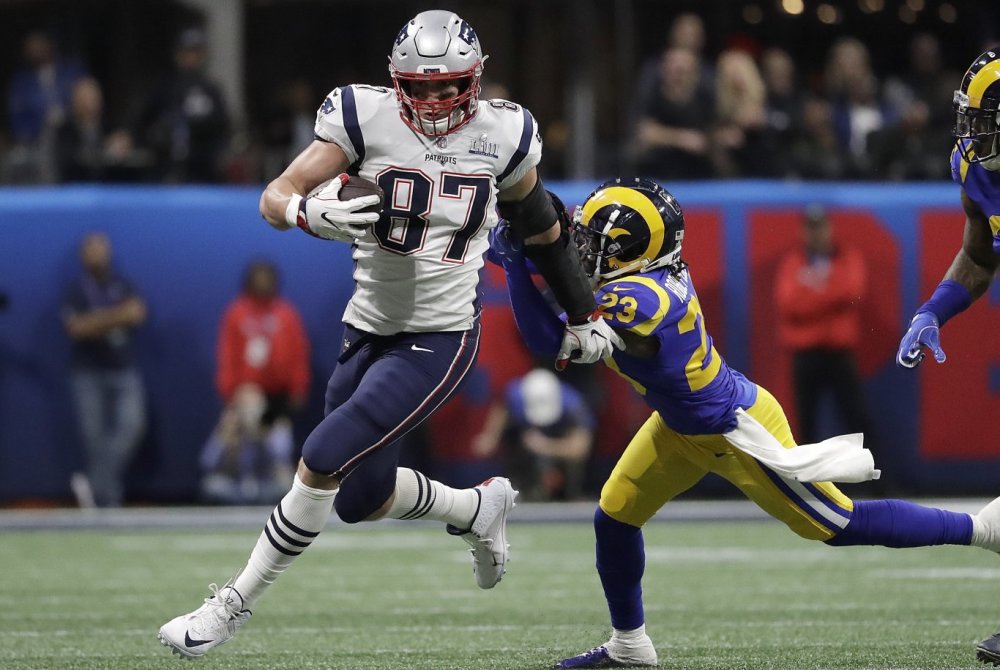 前英格兰爱国者近端锋罗布-格隆考斯基曾是nfl赛上上最壮的近端锋.