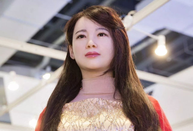中国18岁美女机器人 上得厅堂下得厨房 功能强大秒杀日本 腾讯网