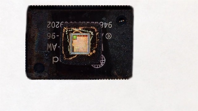 芯片内部构造是什么样的