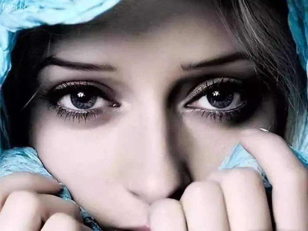 帅小伙因眼睛太美爆红网络,摘下口罩的那一刻,网友怀疑人生!