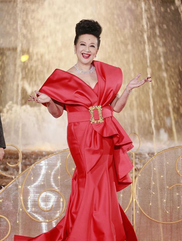 薛家燕浸温泉照打码遭网友不满 tvb小生:会要求导演后期还原