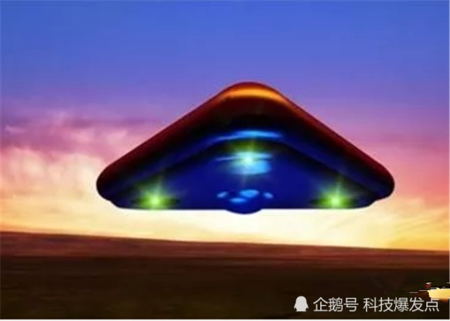 三角飞行物在多个地区出现难道真的是外星人的飞船