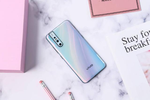 仙女範兒爆棚的vivo s1 pro仲夏夢,看自拍表現如何?