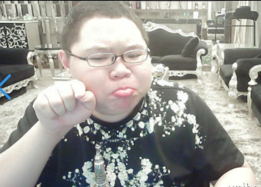 pdd又要停播?骚猪:肿瘤已经11厘米,巨恐怖