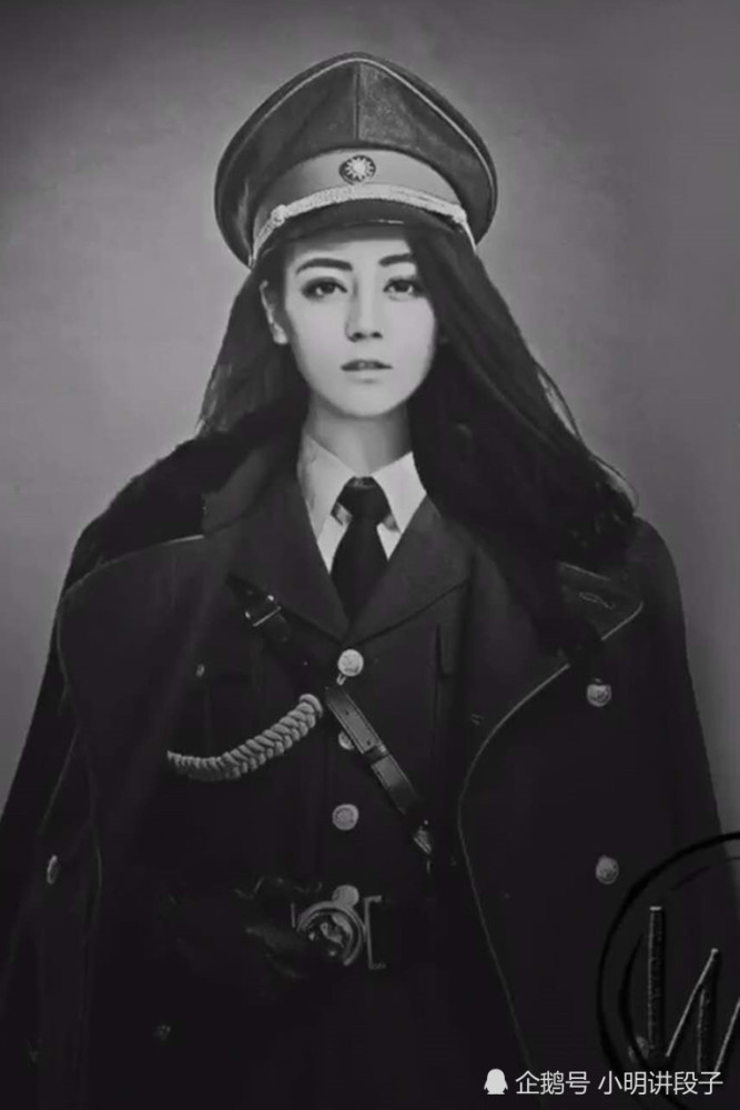 迪丽热巴军阀照曝光谁注意图4手的细节网友情敌拔刀吧