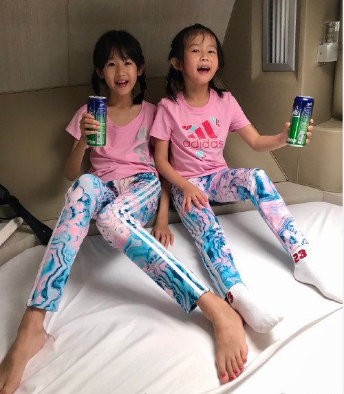 陆毅女儿腿长逆天,但看到贝儿"40码"的脚,网友:是认真的吗