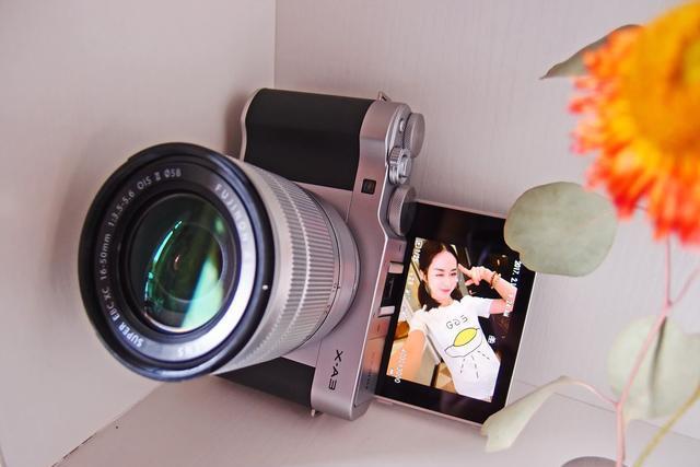 富士xa三怎么样富士xa三自拍复古微单反相机试用分享