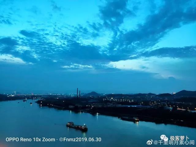 Oppo Reno 10倍变焦版夜拍让人惊艳 实力演绎出道即巅峰