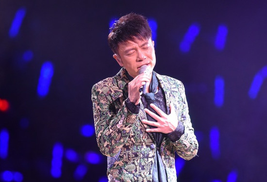曾风靡一时的歌星 她结婚购亿元豪宅 而他一代歌神却为房贷奔波