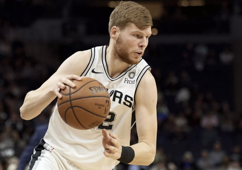 贝尔坦斯被交易