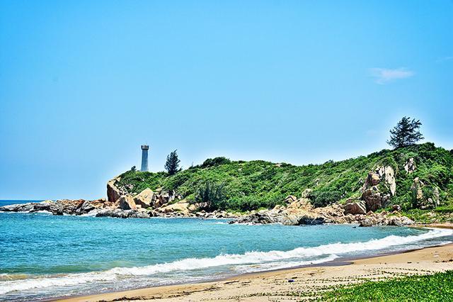那琴湾海边穿越,赏海上奇石森林,观蓝蓝的大海