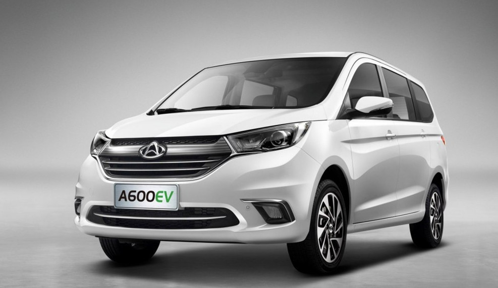 吃电不吃油的长安欧尚ev,超大空间,油耗超低,还仅售14万!