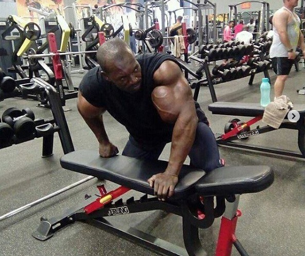 大叔健身26年,臂围71厘米,梦想能参加奥林匹亚先生大赛