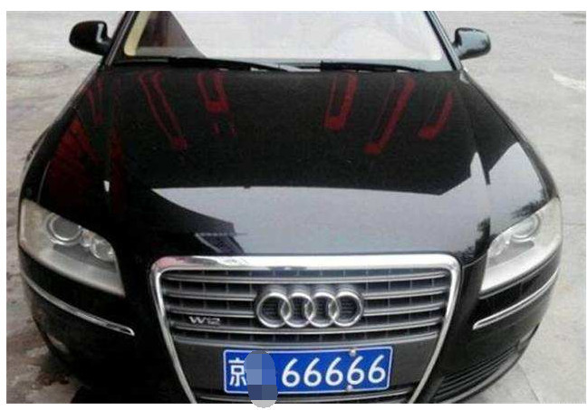 最头疼的事!丰田车主经常被查,车主:都怪车牌太吸引眼球了