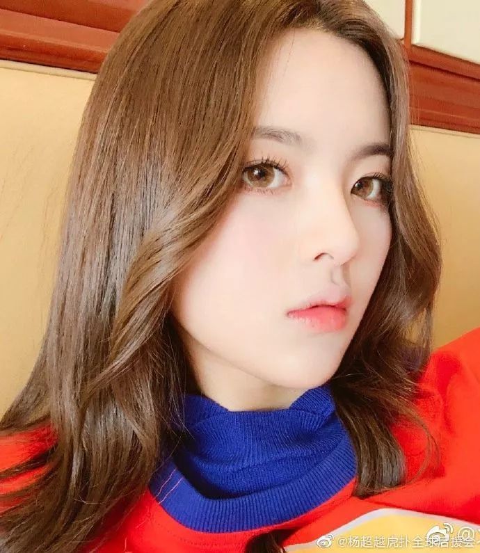 杨超越|这样的画作，秒杀美颜相机！