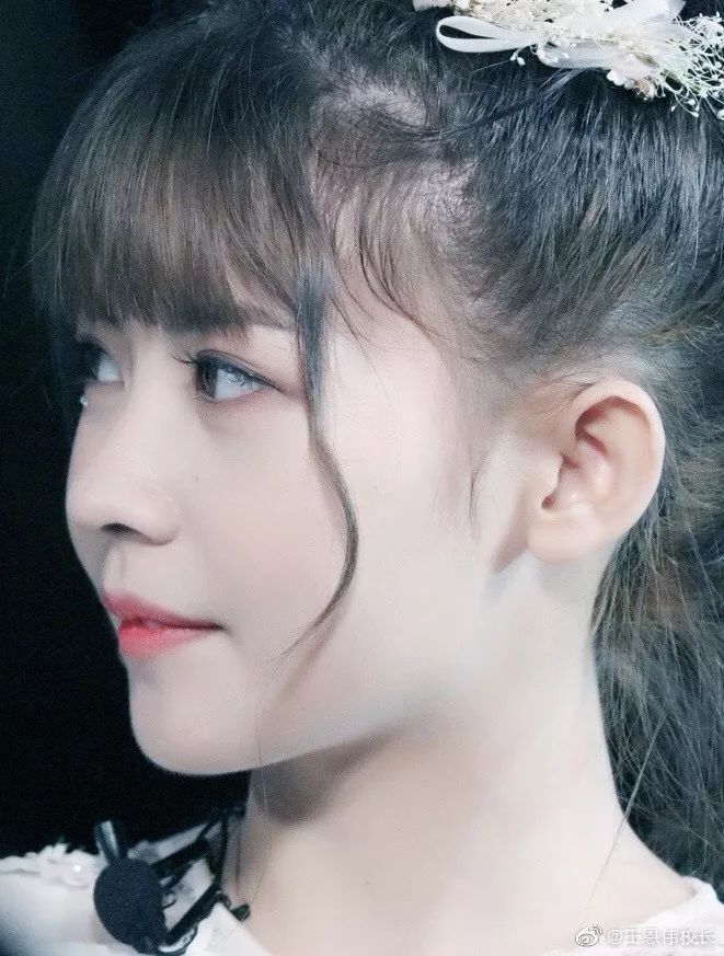 杨超越|这样的画作，秒杀美颜相机！