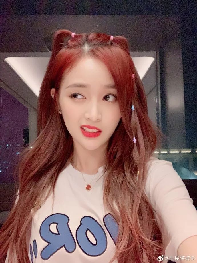 杨超越|这样的画作，秒杀美颜相机！