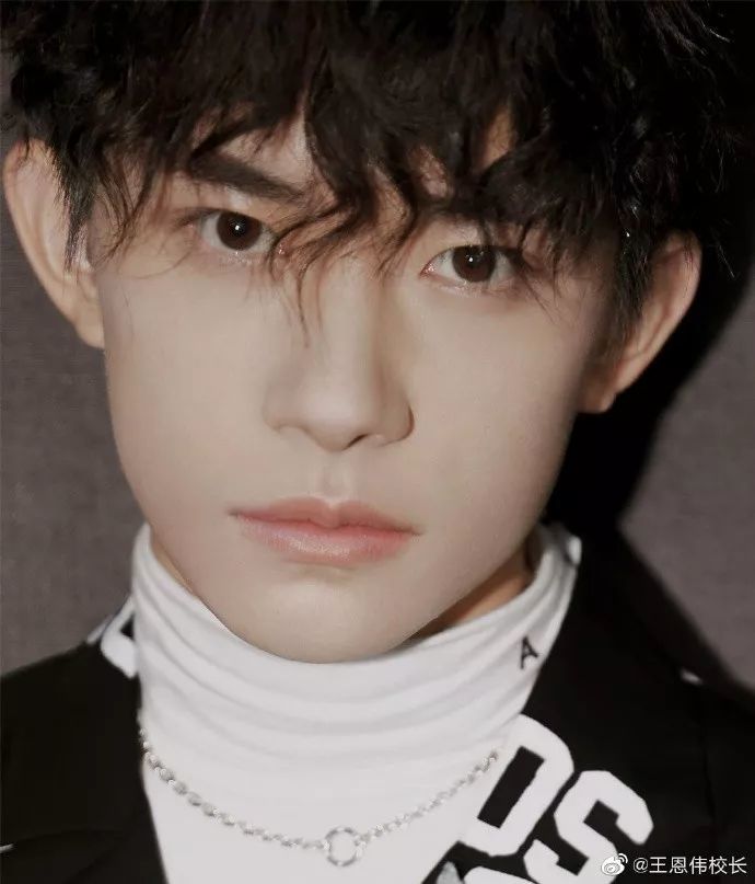 杨超越|这样的画作，秒杀美颜相机！