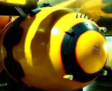 再加上伊朗有先进的导弹,或者可能会使用脏弹,如果伊朗使用脏弹的话