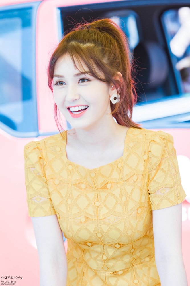 somi全昭弥混血儿妹妹清纯可爱跳舞不及姐姐竟被气哭