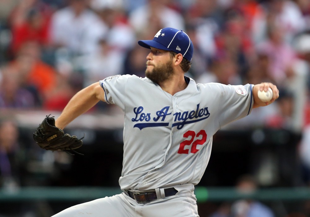 本赛季他从伤兵名单出发后于4月16日杰基-罗宾逊日复出,对于道奇球迷