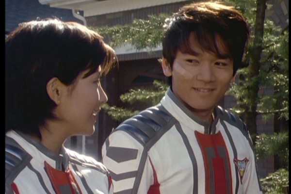 时隔23年再聚首,大古变沧桑大叔,丽娜也难逃岁月,成黄脸婆!