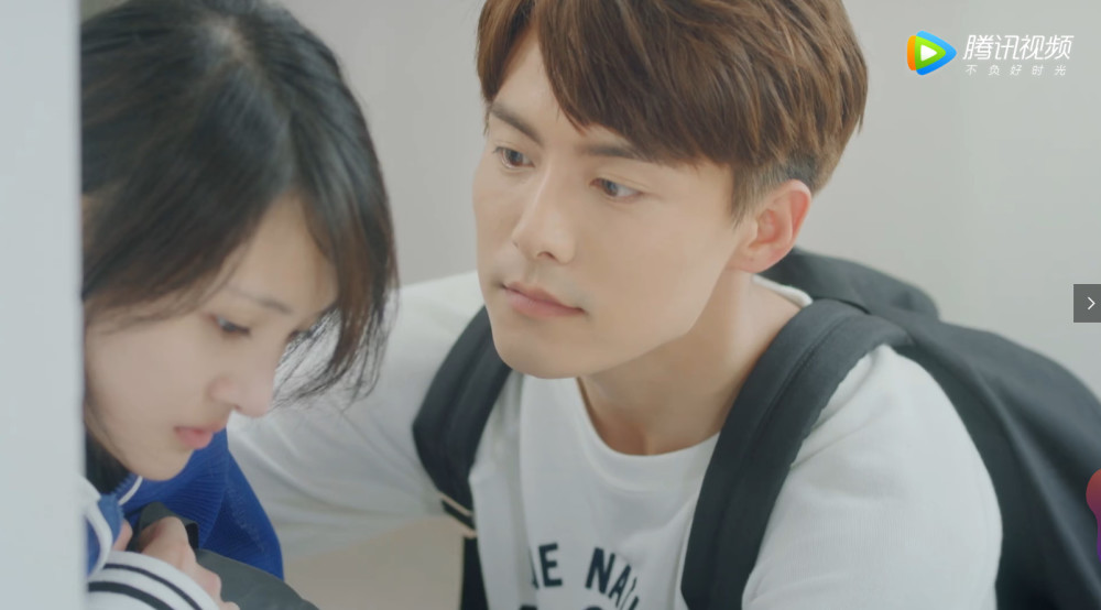 顾森湘病发,骆医生出手相救,两人竟成情侣,齐铭反应让人意外!