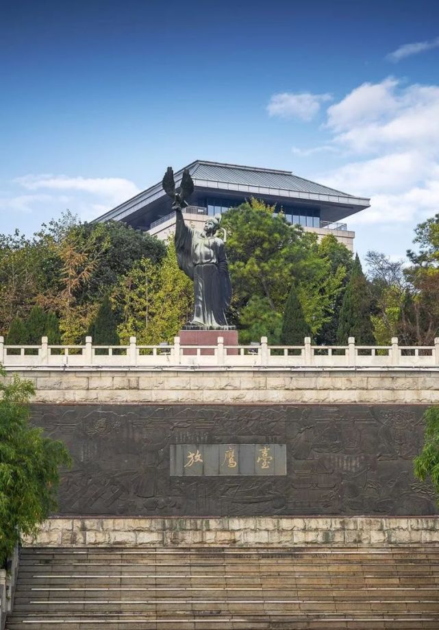 什么是武汉?这是个适合横屏观看的城市 太美了!(图28) 什么是武汉?这是个适合横屏观看的城市 太美了!