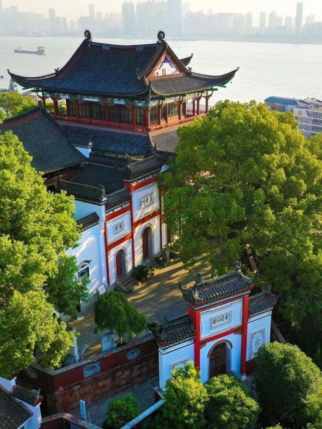 什么是武汉?这是个适合横屏观看的城市 太美了!(图30) 什么是武汉?这是个适合横屏观看的城市 太美了!