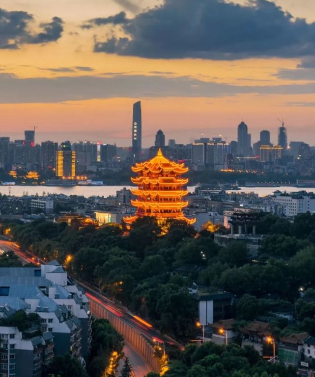 什么是武汉?这是个适合横屏观看的城市 太美了!(图33) 什么是武汉?这是个适合横屏观看的城市 太美了!