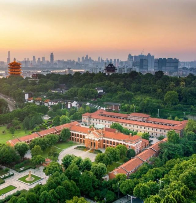 什么是武汉?这是个适合横屏观看的城市 太美了!(图40) 什么是武汉?这是个适合横屏观看的城市 太美了!