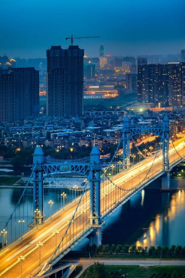什么是武汉?这是个适合横屏观看的城市 太美了!(图49) 什么是武汉?这是个适合横屏观看的城市 太美了!