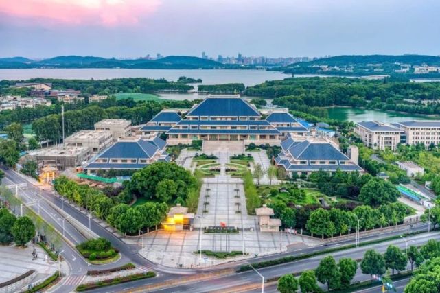什么是武汉?这是个适合横屏观看的城市 太美了!(图61) 什么是武汉?这是个适合横屏观看的城市 太美了!