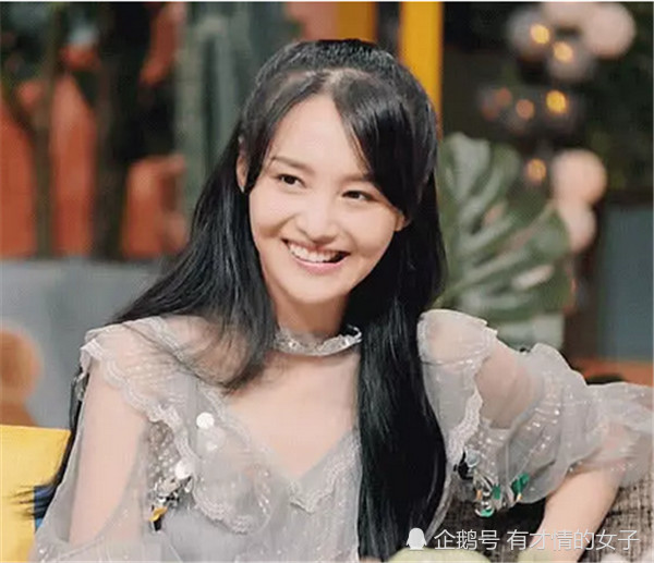 杨幂发际线令人堪忧?当看到郑爽的发际线,网友:28岁像48岁